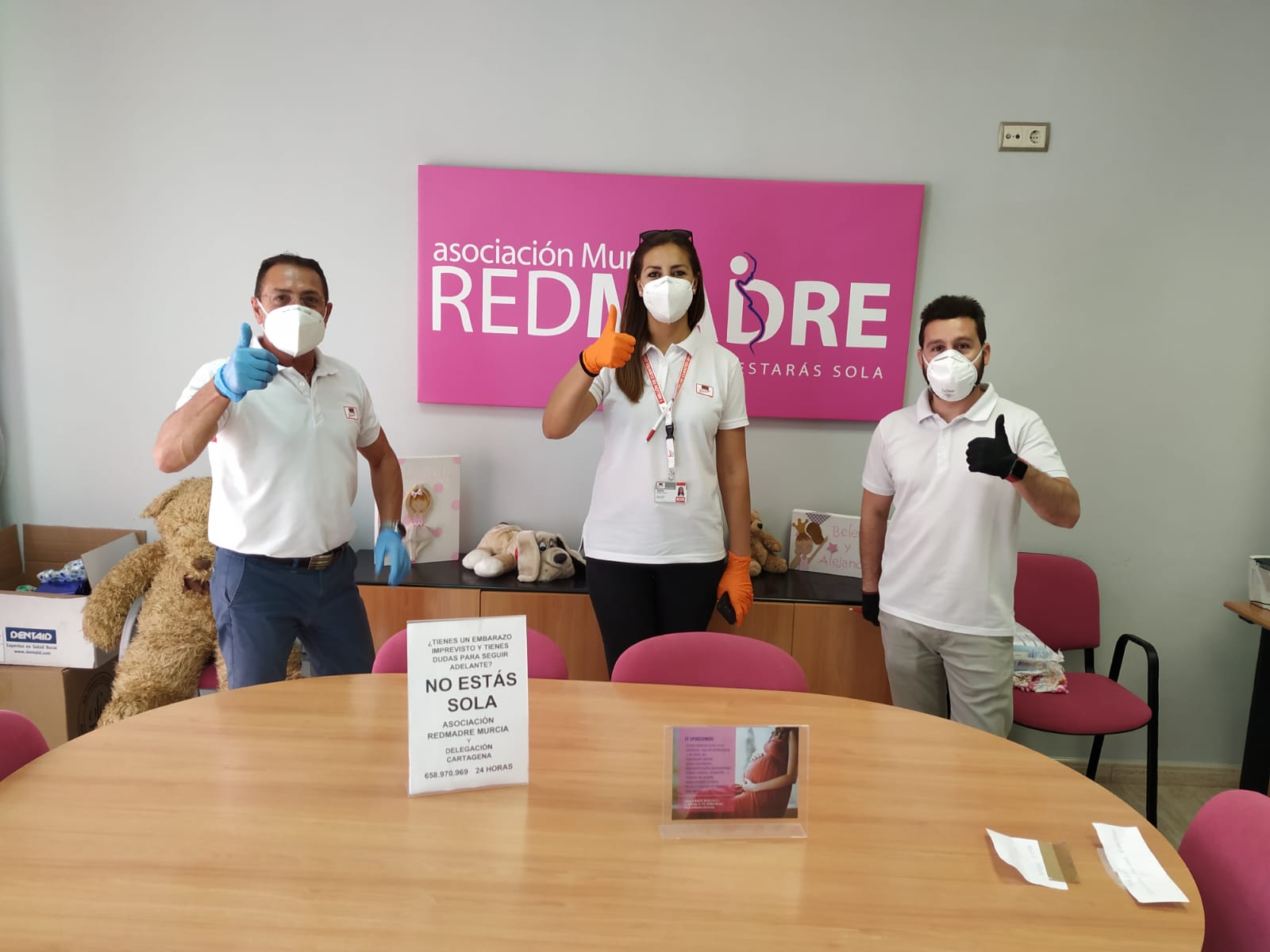 SECURITAS DIRECT Colabora Con REDMADRE En El Reparto De Ayuda A Las